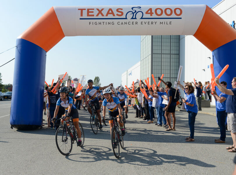 Texas4000finishline.jpg